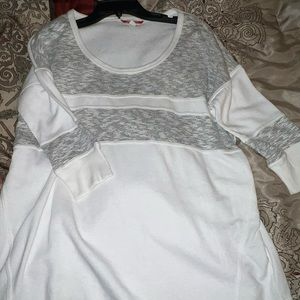 Gray/white, quarter sleeve sweater, size Large